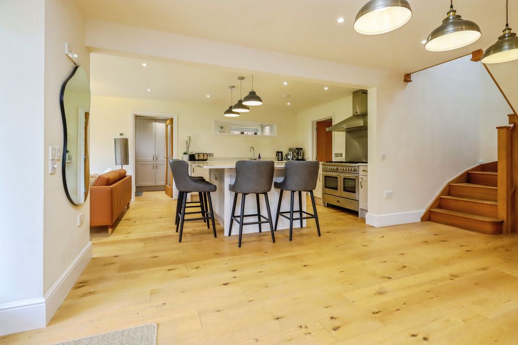 Property photo 3 of 22 Img_0008-2