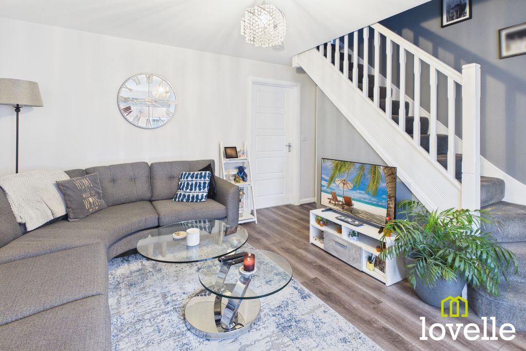 Property photo 2 of 26