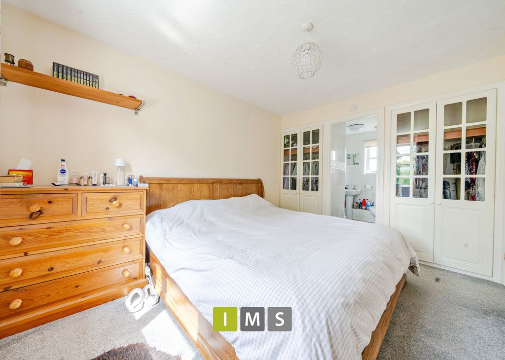 Property photo 3 of 14