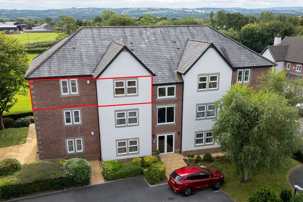 Property photo 1 of 20 4397992