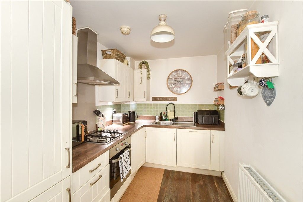 Property photo 2 of 14 Kitchen