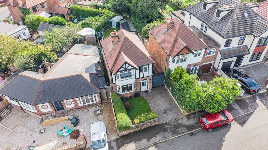 Property photo 2 of 44