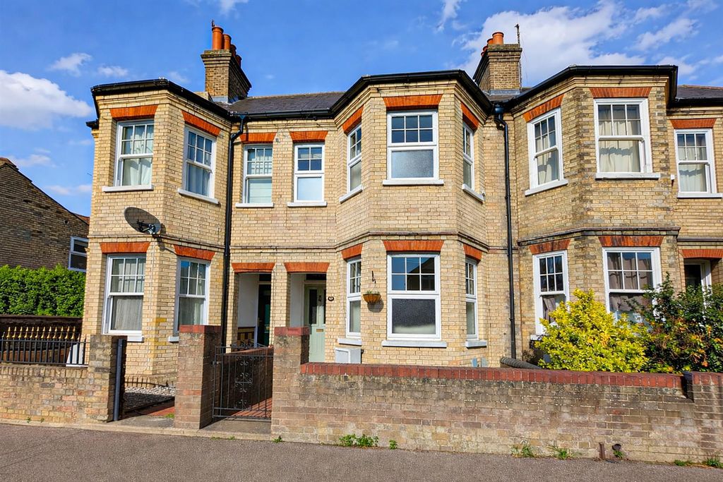 Property photo 1 of 18 Front.Jpg