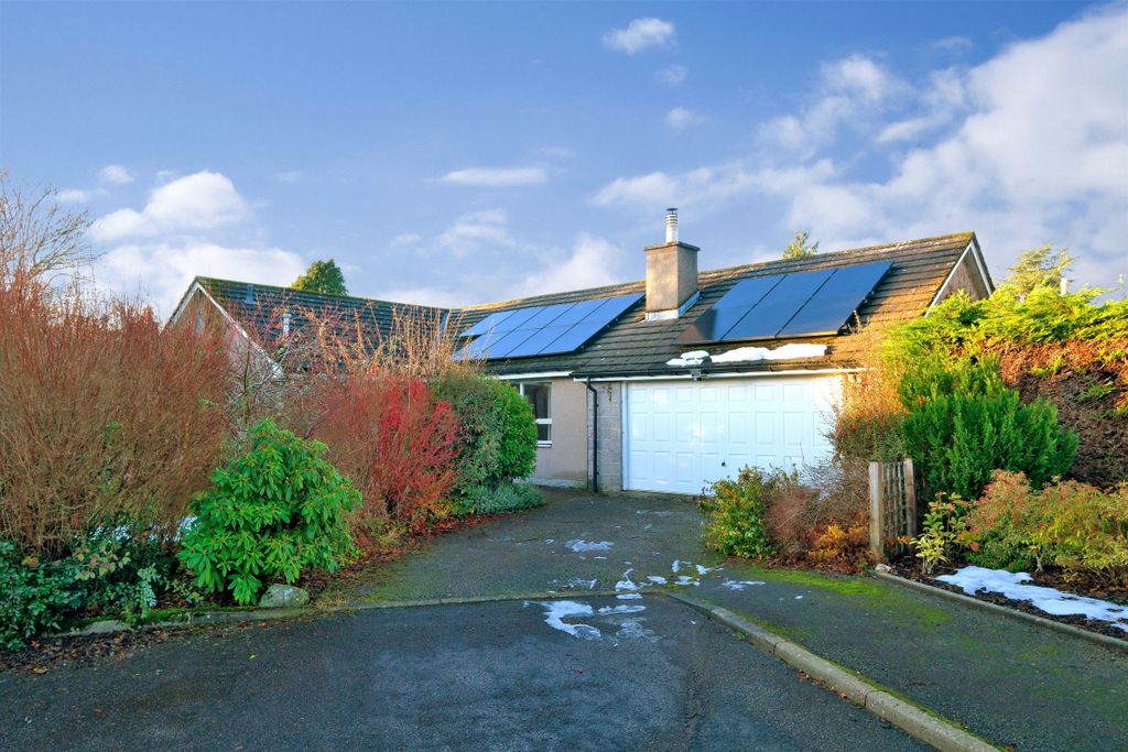 Property photo 1 of 29