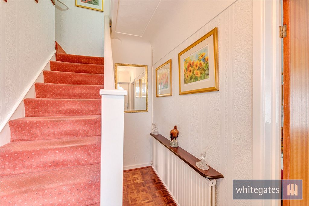 Property photo 2 of 48 Picture No. 04