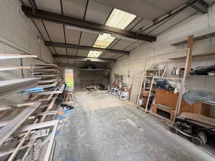 Property photo 2 of 3