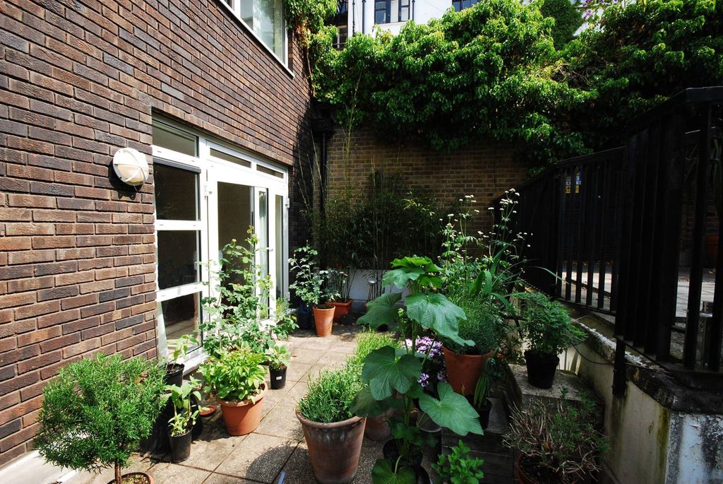 Property photo 3 of 14