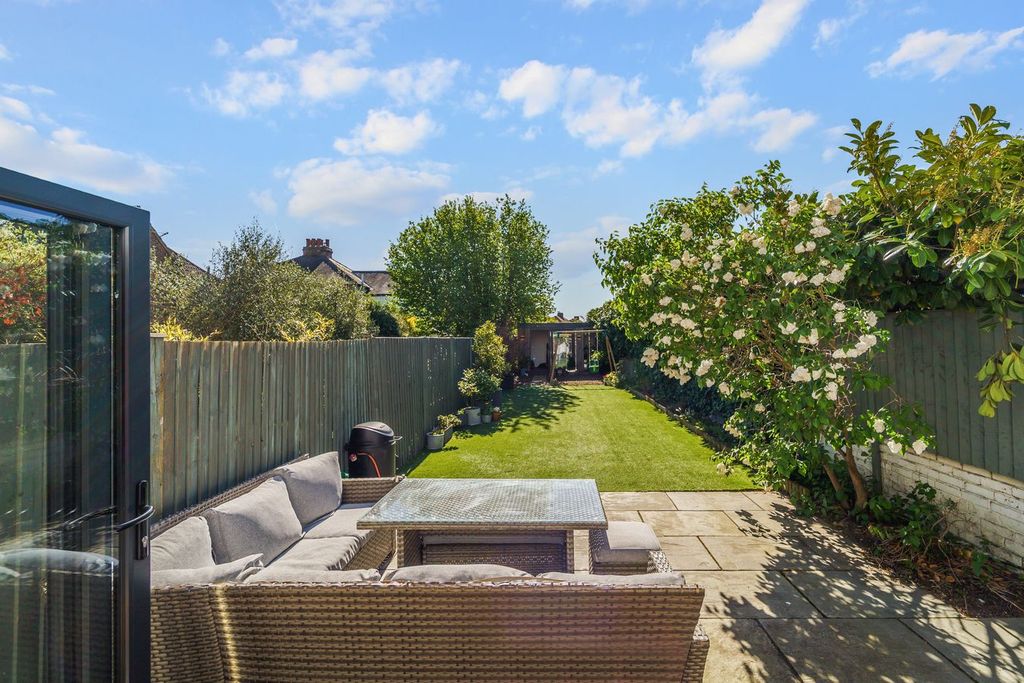 Property photo 3 of 16