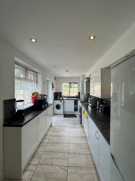 Property photo 3 of 8 13