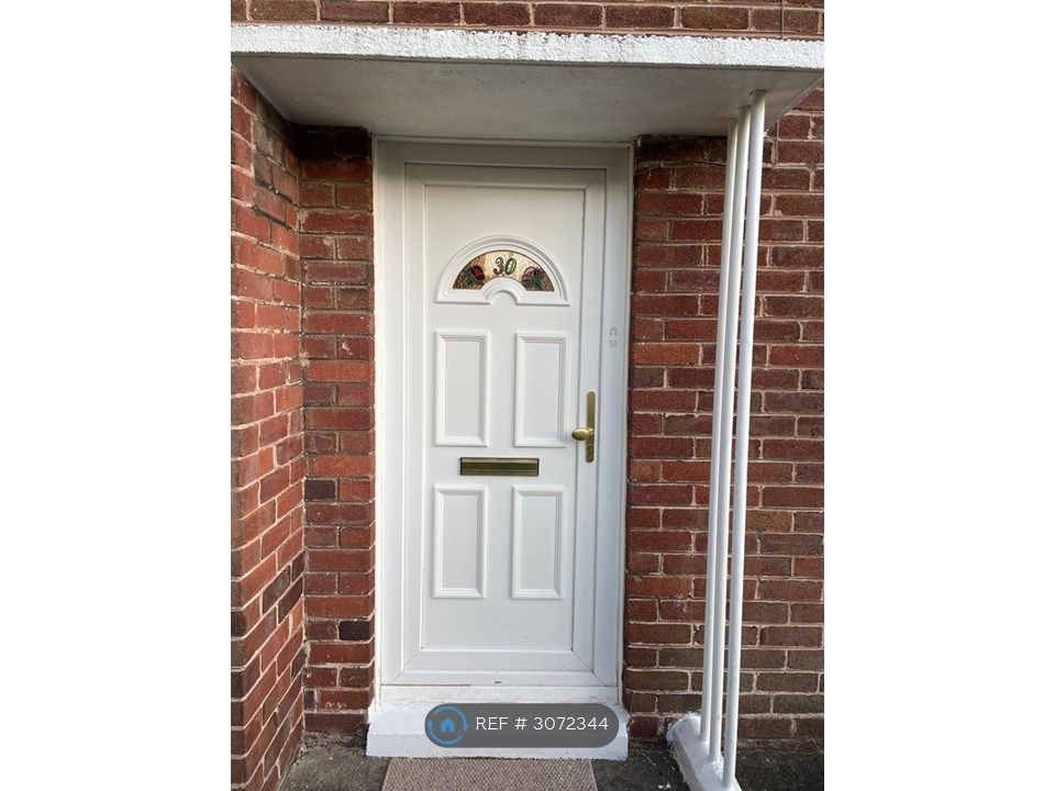 Property photo 2 of 21