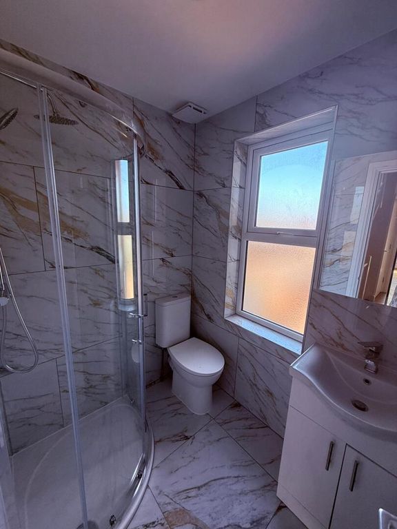 Property photo 3 of 5 Bathroom