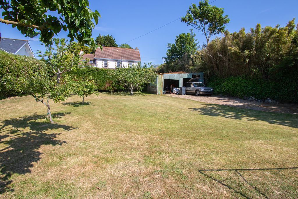 Additional image 17 of 5 bed detached house for saleRoute De La Charruee, Vale, Guernsey GY6