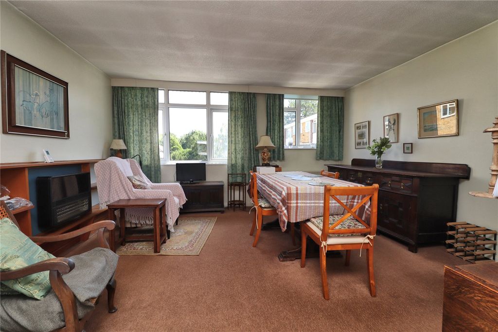 Property photo 3 of 9 Picture No. 05