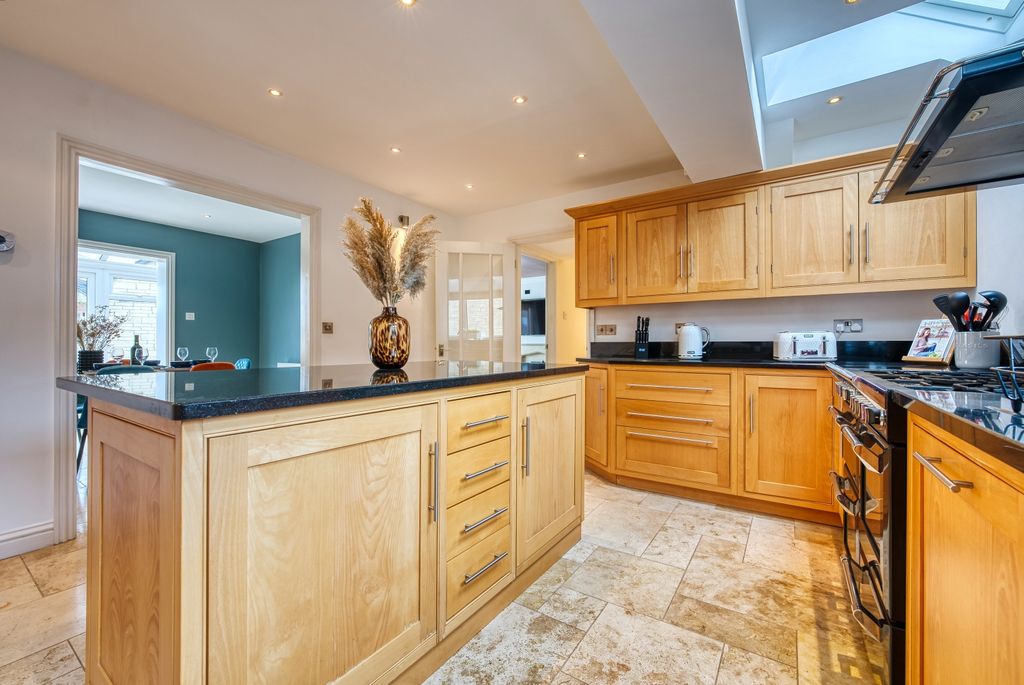 Property photo 3 of 14 Pheasant Grove__47