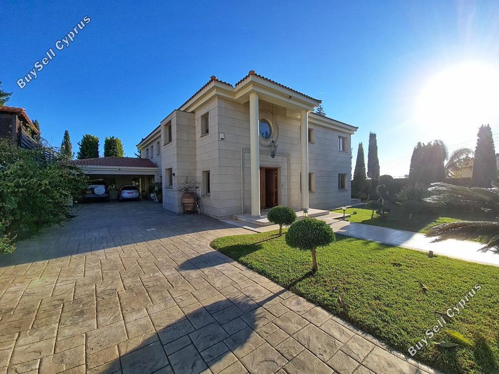 Property photo 3 of 74