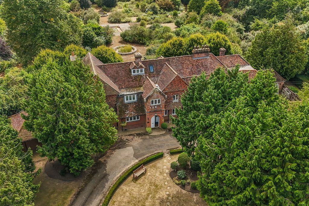Property photo 1 of 18