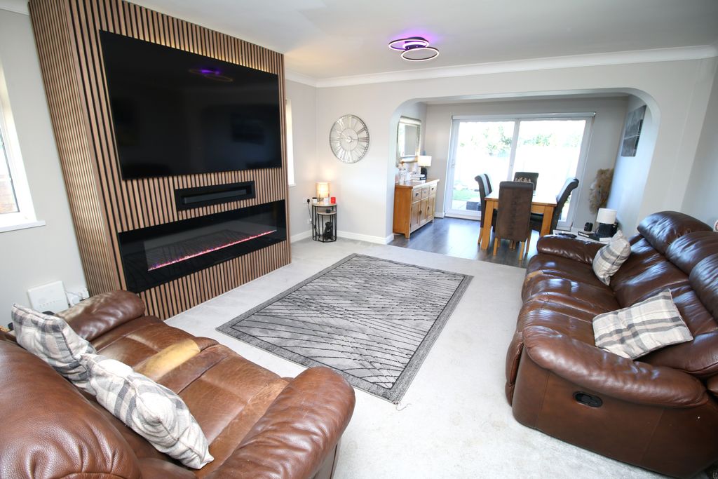 Property photo 2 of 21 Img_6978