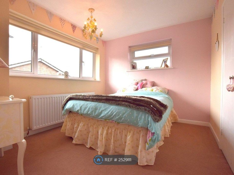 Property photo 3 of 11