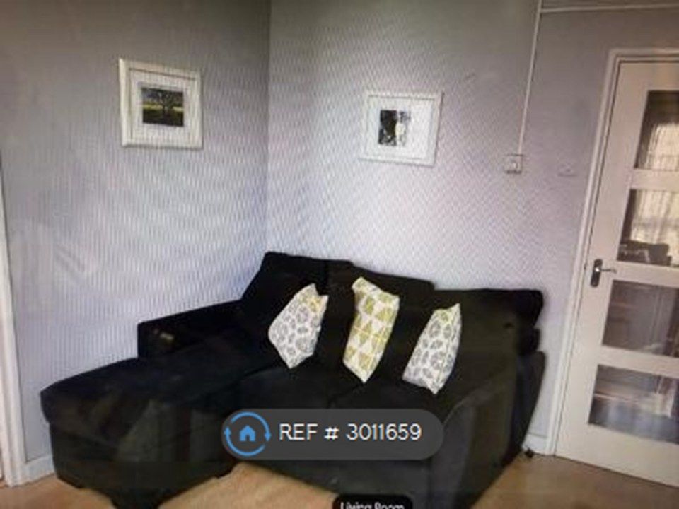 Property photo 2 of 18 Living Room