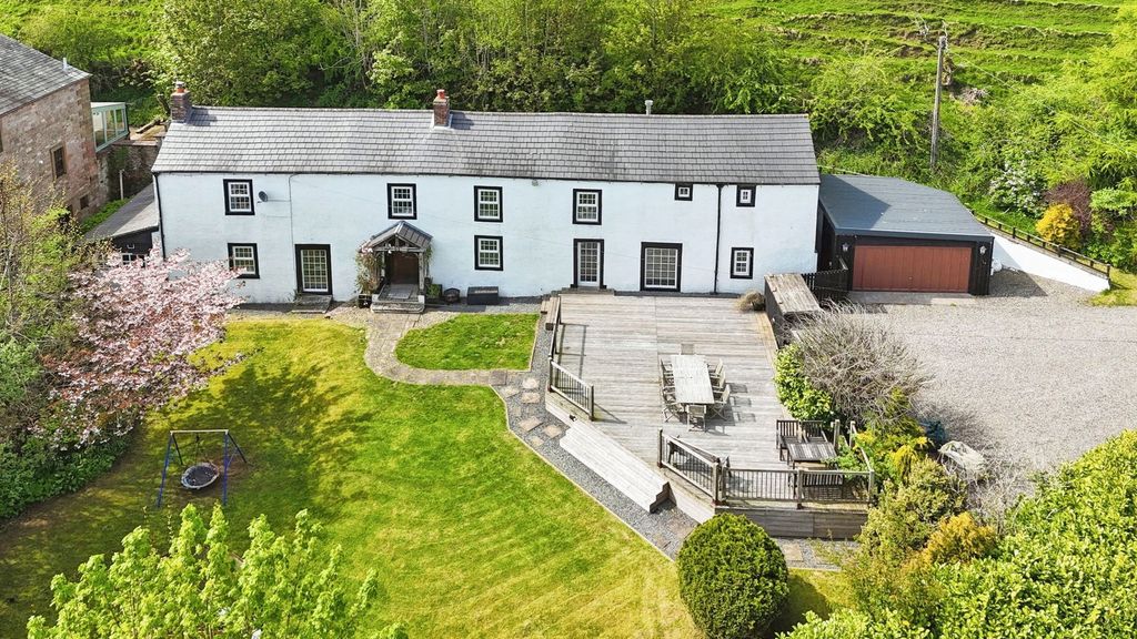 Property photo 1 of 30