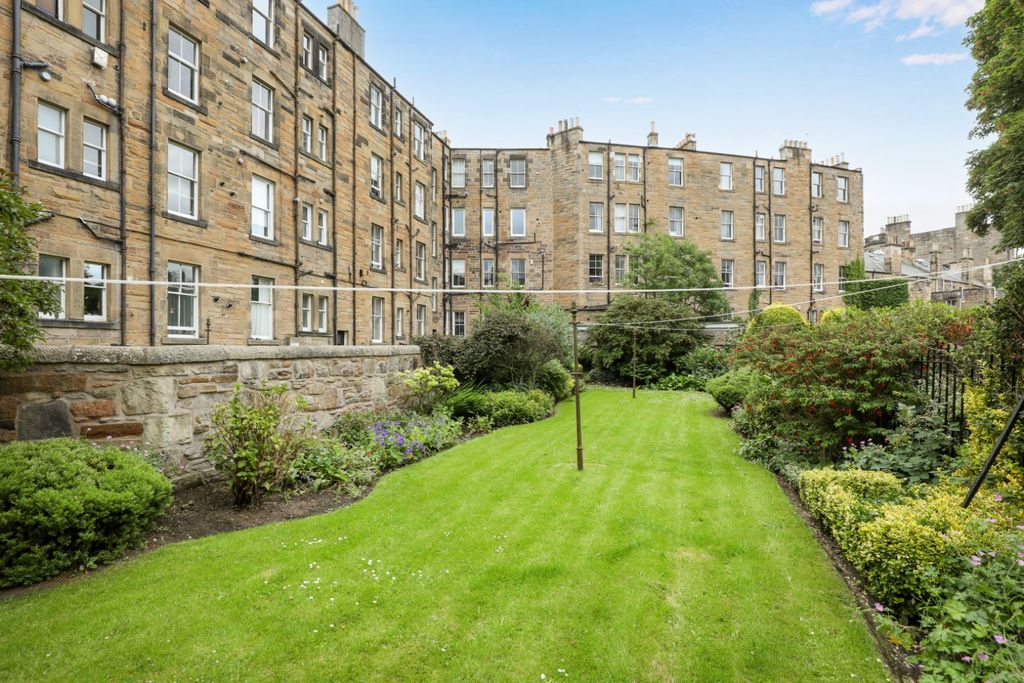 Additional image 21 of 4 bed flat for sale3 2F1 Merchiston Cresent, Merchiston, Edinburgh EH10