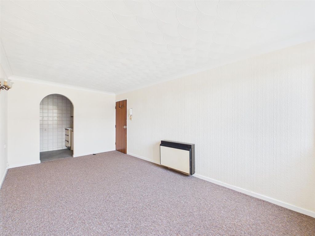 Property photo 3 of 20 Cam03844G0-Pr0516-Still013.Jpg