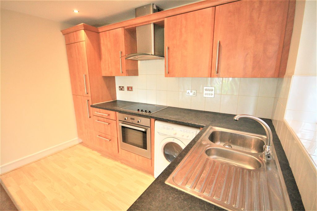 Property photo 2 of 13