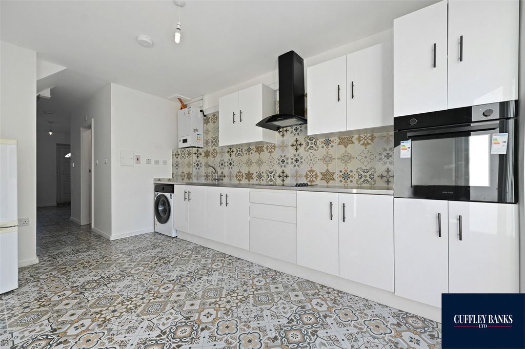 Property photo 2 of 10 Picture No. 01