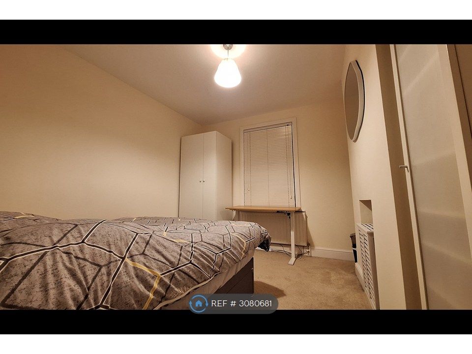 Property photo 2 of 10 Master Bedroom