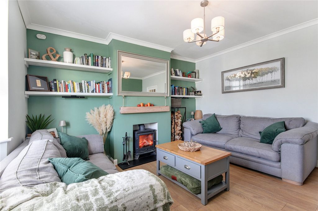 Property photo 2 of 17 Sitting Room