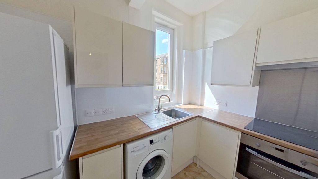 Property photo 2 of 8 Photo 2