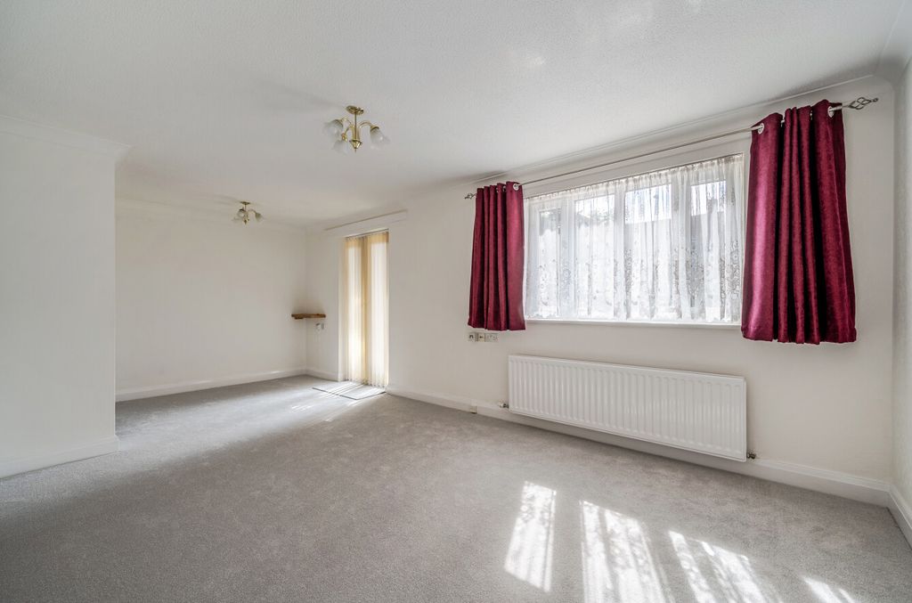 Property photo 2 of 13 1498959-23-6A68Da...