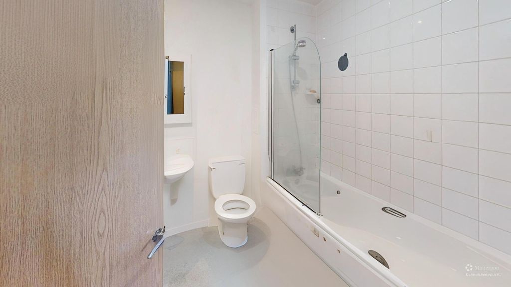 Property photo 3 of 11 Image