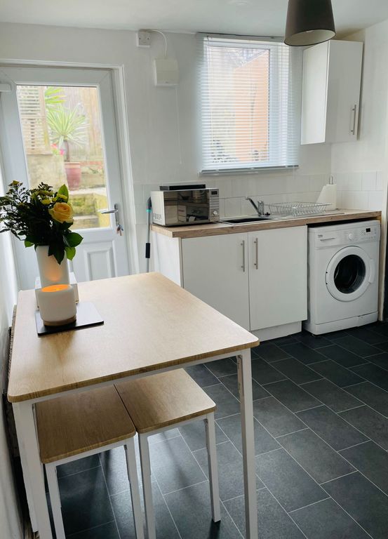 Property photo 2 of 5