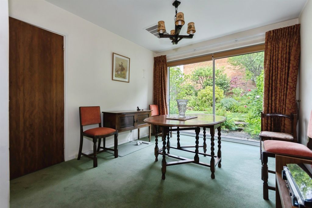 Property photo 3 of 17