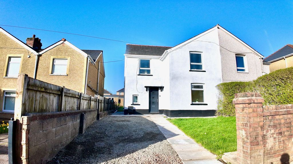 Property photo 1 of 21