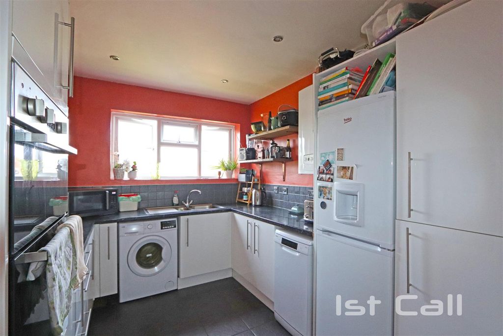 Property photo 3 of 13 Kitchen