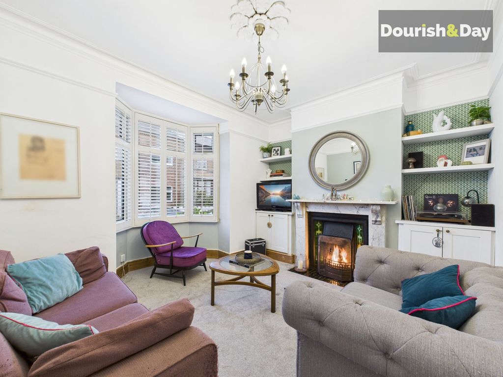 Property photo 2 of 23