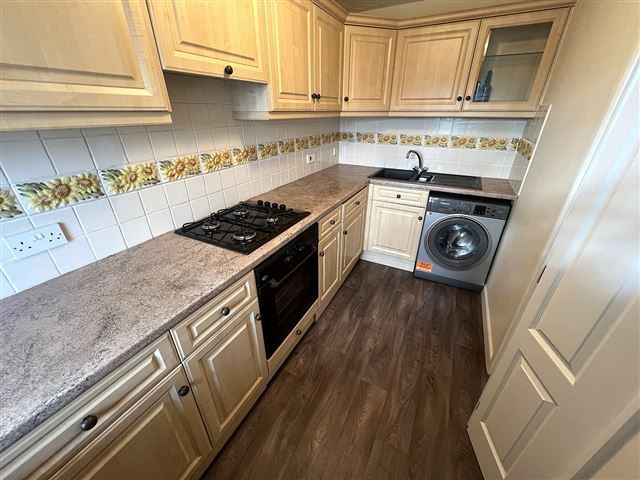 Property photo 2 of 9 Kitchen