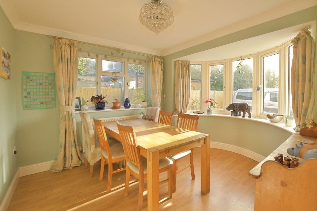 Property photo 3 of 18 Pbox-Img.Jpg