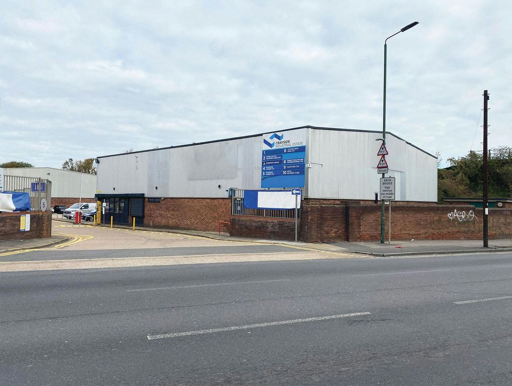 Property photo 2 of 2 Unit1Crayside_Image2.Jpg