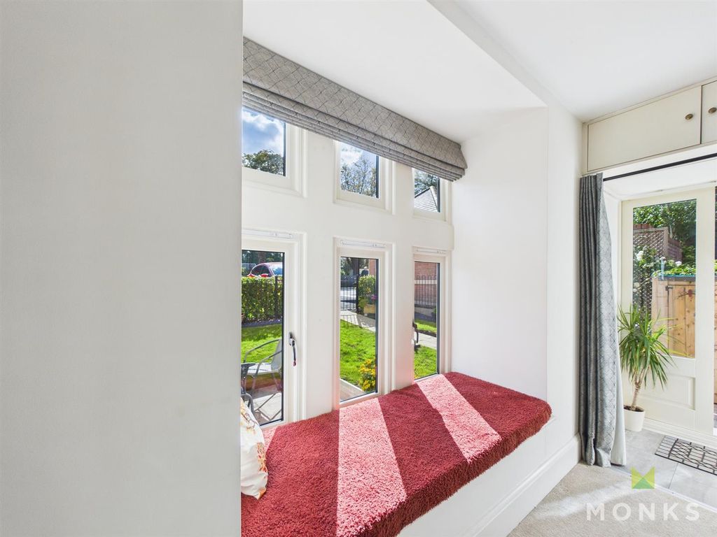 Property photo 3 of 13 Cam01348G0-Pr0756-Still008.Jpg