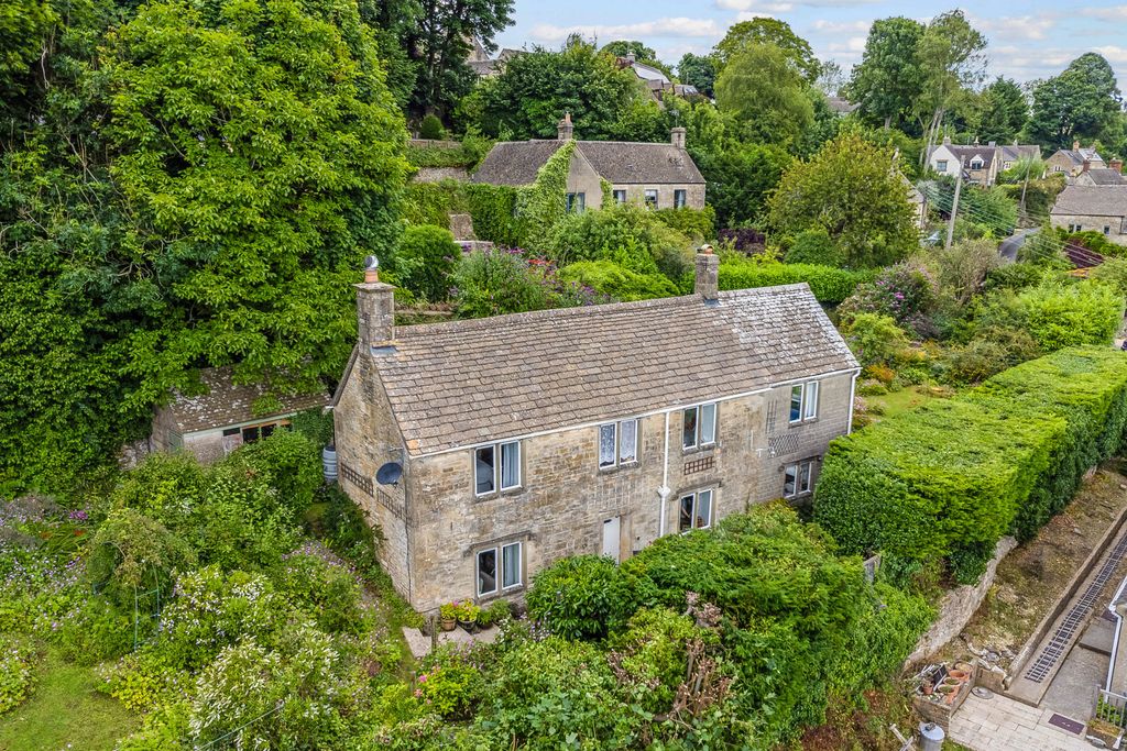 Property photo 1 of 27