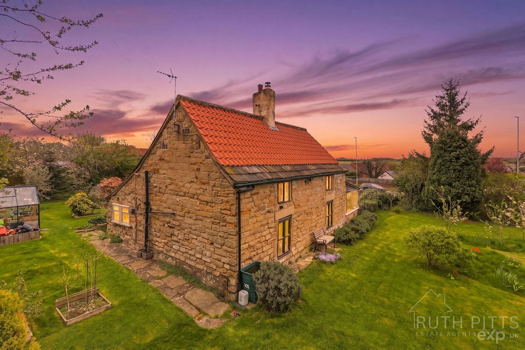 Property photo 3 of 29