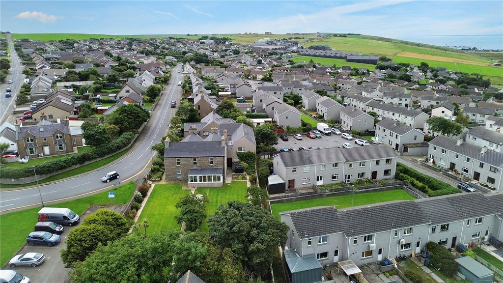 Property photo 2 of 40 Aerial Front