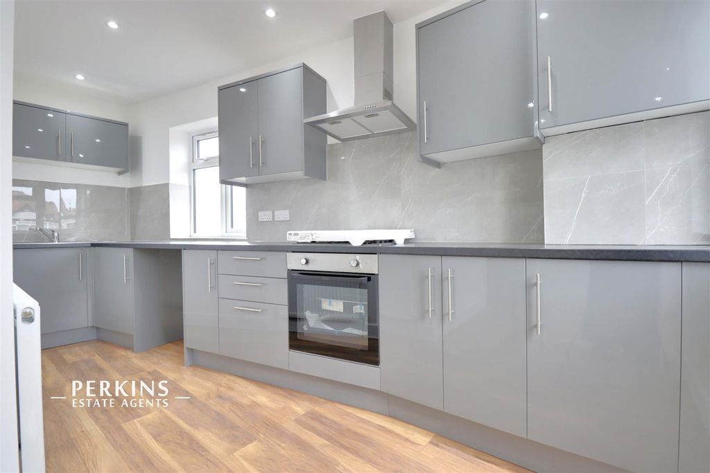 Property photo 1 of 8 Kitchen 2..Jpg