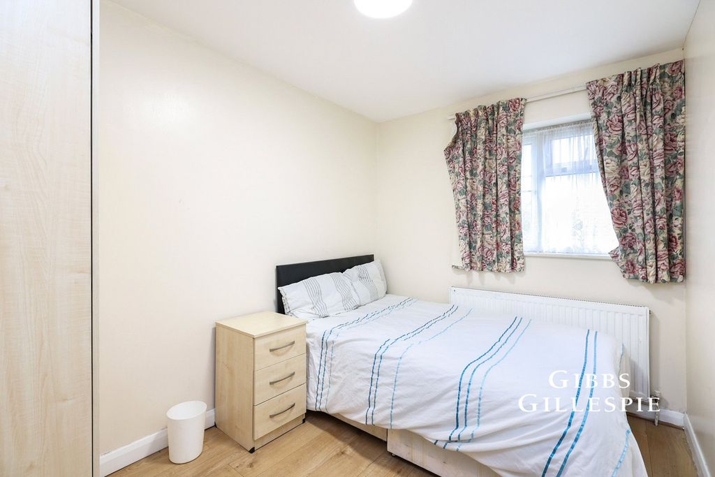 Property photo 1 of 7 Picture No. 08