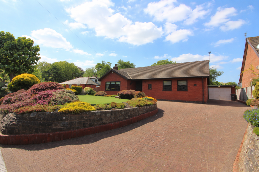 Property photo 1 of 27