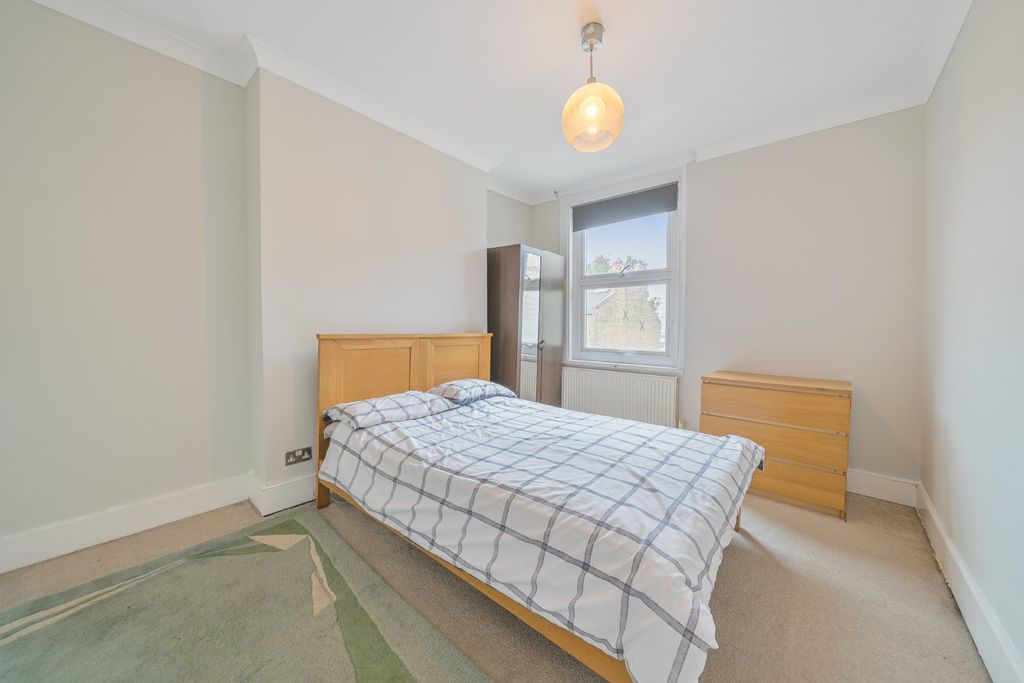 Property photo 3 of 20 Picture No. 06