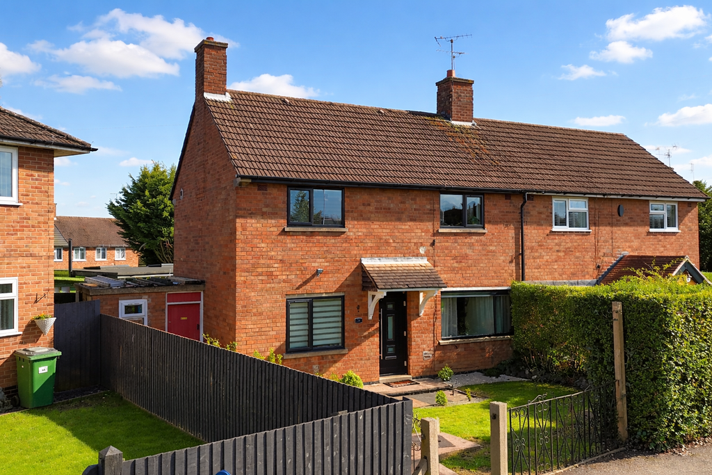 Property photo 1 of 18 Fronthouse